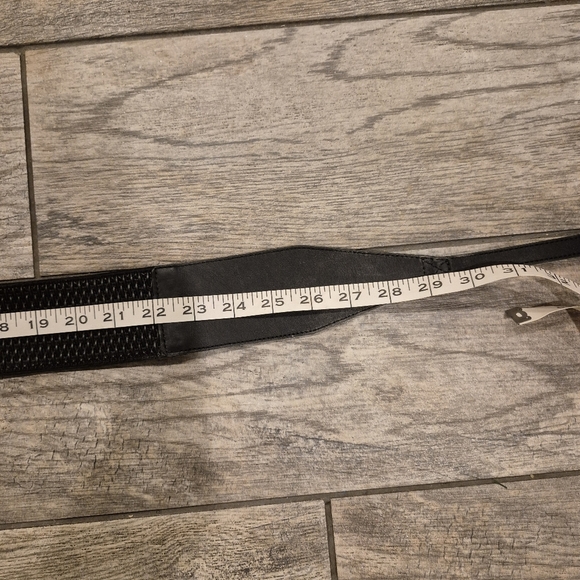 Lafayette 148 NY Handmade in Italy Black Leather & Woven Stretch Waist Belt M main image 8